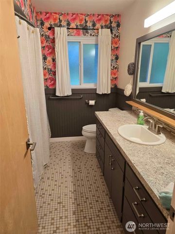 2525 Circle Drive E, Fife, WA 98424