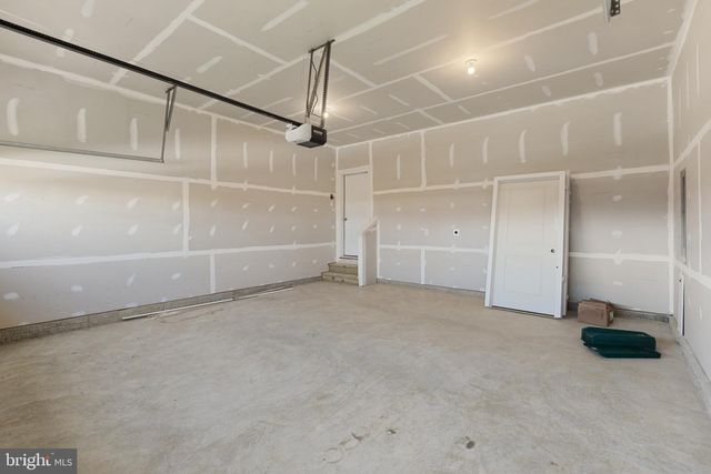 345 LONG BRANCH LN, La Plata, MD 20646