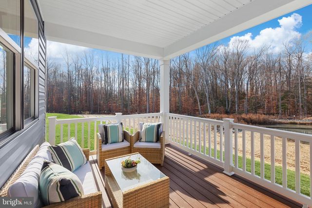 345 LONG BRANCH LN, La Plata, MD 20646