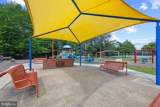 345 LONG BRANCH LN, La Plata, MD 20646