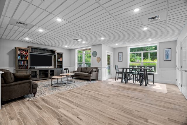 635 Old Post Road 109, Sharon, MA 02067