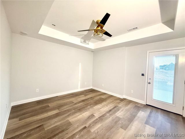 7531 E Brownstown Road, Henryville, IN 47126