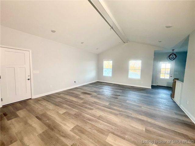 7531 E Brownstown Road, Henryville, IN 47126