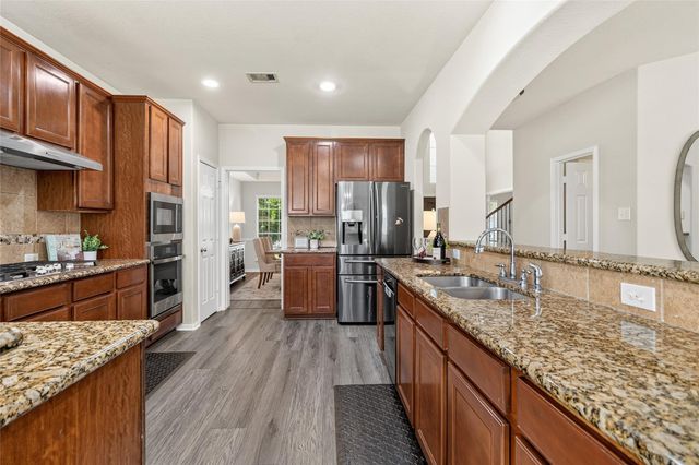 1231 Abigail Lane, Friendswood, TX 77546