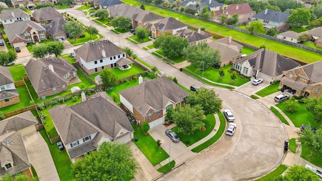 1231 Abigail Lane, Friendswood, TX 77546