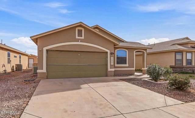 14218 N POINT Avenue, El Paso, TX 79938