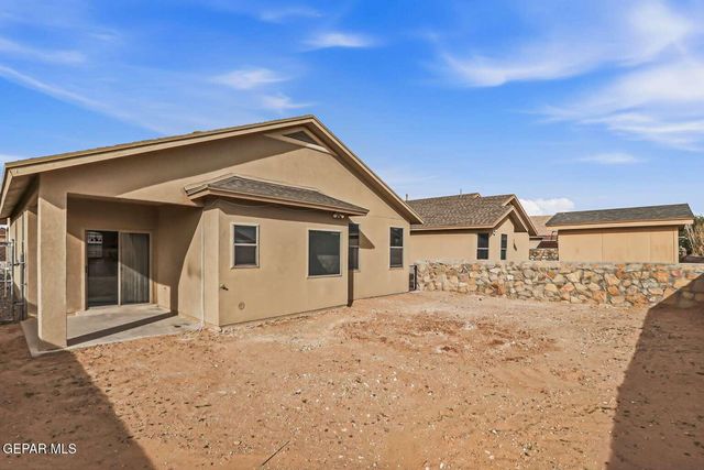 14218 N POINT Avenue, El Paso, TX 79938