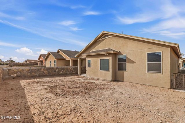 14218 N POINT Avenue, El Paso, TX 79938