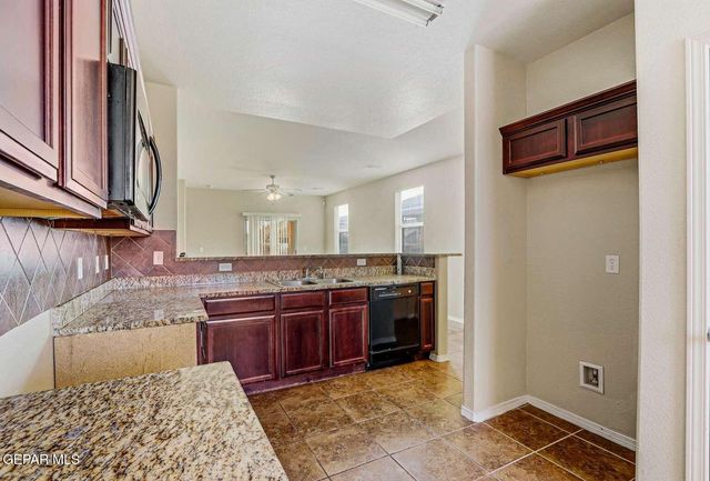 14218 N POINT Avenue, El Paso, TX 79938