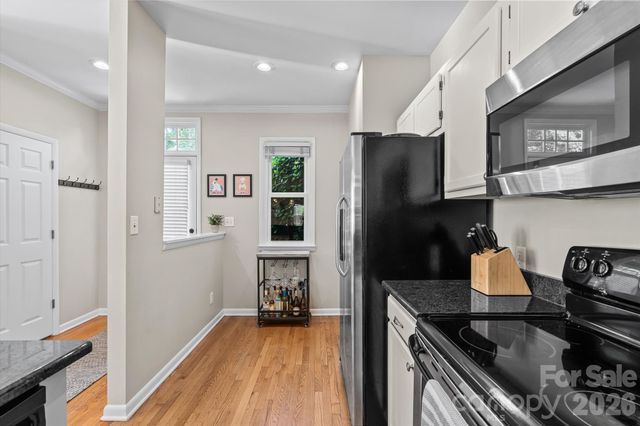 2538 Dilworth Heights Lane, Charlotte, NC 28209