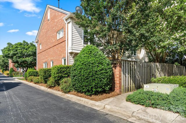 2538 Dilworth Heights Lane, Charlotte, NC 28209