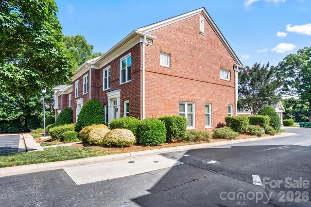 2538 Dilworth Heights Lane, Charlotte, NC 28209
