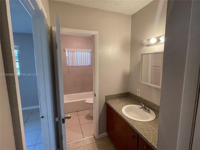 716 SW 16th Ave 2, Fort Lauderdale, FL 33312