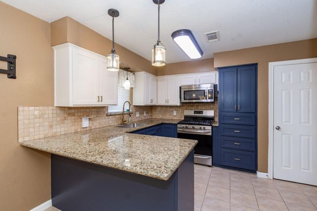 1846 Acacia Circle, Freeport, TX 77541