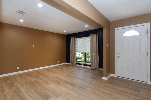 1846 Acacia Circle, Freeport, TX 77541