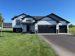 2443 Gold Lane, Saint Augusta, MN 56301