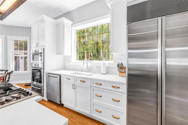 2716 W THORNTON AVENUE, Tampa, FL 33611