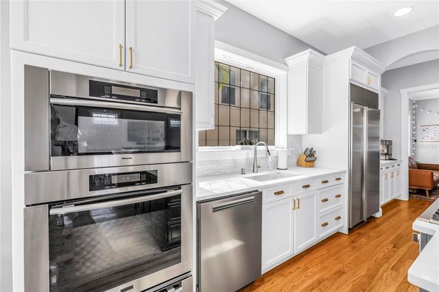 2716 W THORNTON AVENUE, Tampa, FL 33611