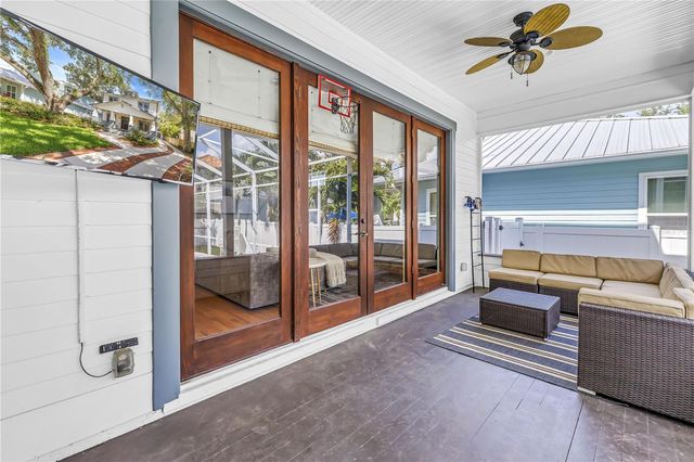 2716 W THORNTON AVENUE, Tampa, FL 33611