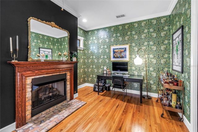 2716 W THORNTON AVENUE, Tampa, FL 33611