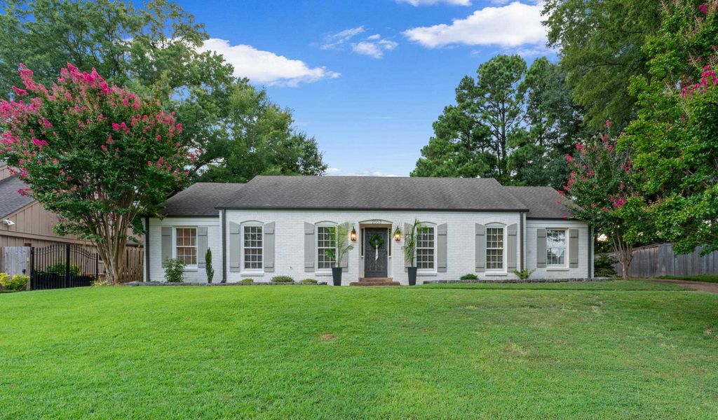 2553 STRATHSPEY CV, Memphis, TN 38119