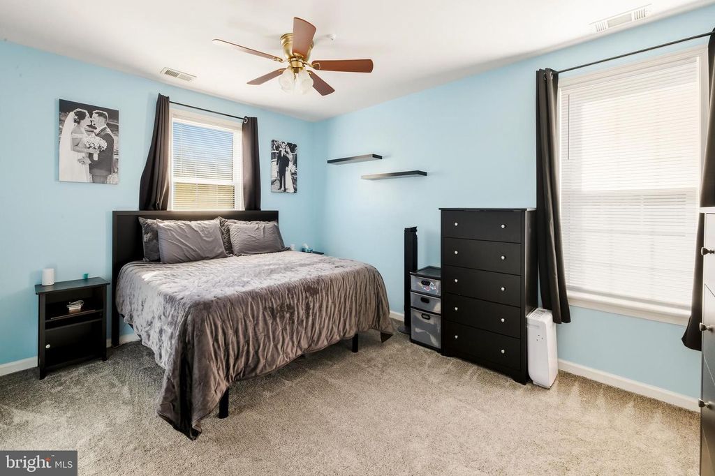 Image 11 of property listing at 8 GEORGE WYTHE BLDG, Turnersville, NJ 08012