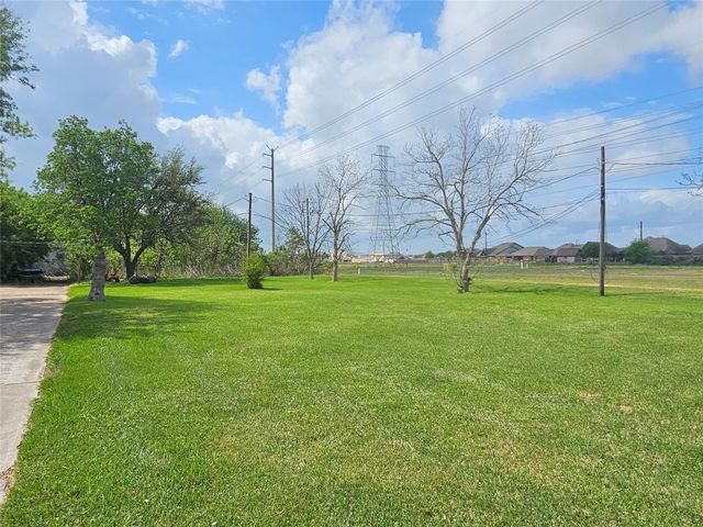 1218 E Pasadena Boulevard, Deer Park, TX 77536