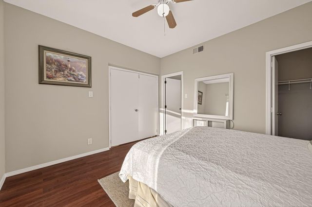 2211 S Braeswood Boulevard 23E, Houston, TX 77030