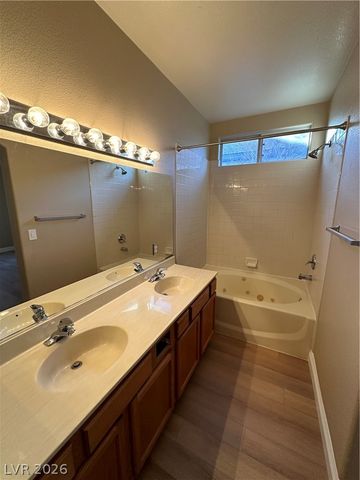 10340 Bentley Oaks Avenue, Las Vegas, NV 89135
