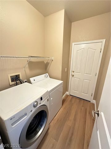 10340 Bentley Oaks Avenue, Las Vegas, NV 89135