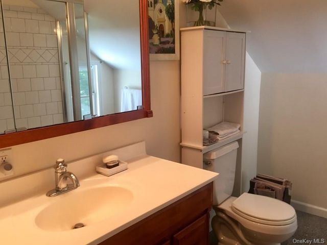 188 N Quaker Hill Road, Pawling, NY 12564