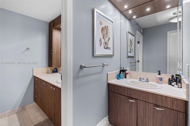 1201 S Ocean Dr 1810S, Hollywood, FL 33019