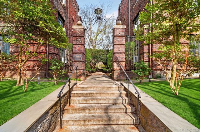 20 N Broadway O372, White Plains, NY 10601