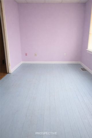 3076 Leechburg Rd, Lower Burrell, PA 15068