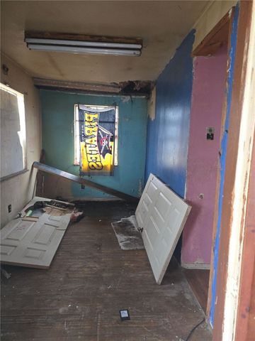 3076 Leechburg Rd, Lower Burrell, PA 15068