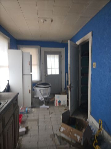 3076 Leechburg Rd, Lower Burrell, PA 15068