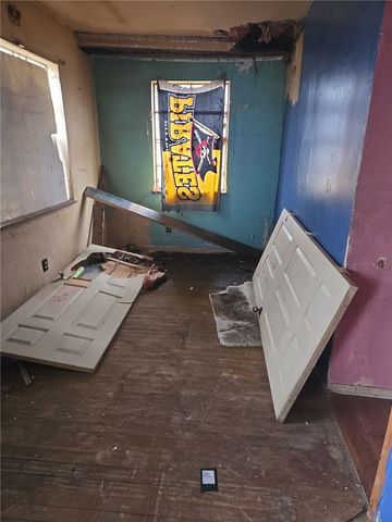 3076 Leechburg Rd, Lower Burrell, PA 15068