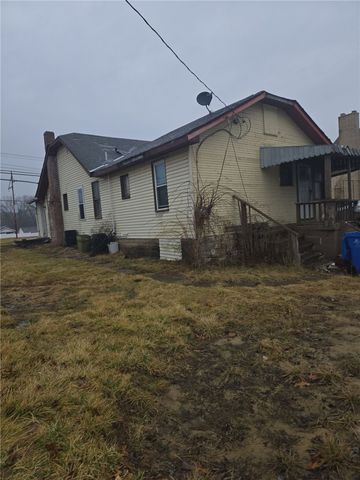 3076 Leechburg Rd, Lower Burrell, PA 15068