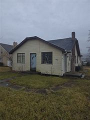 3076 Leechburg Rd, Lower Burrell, PA 15068