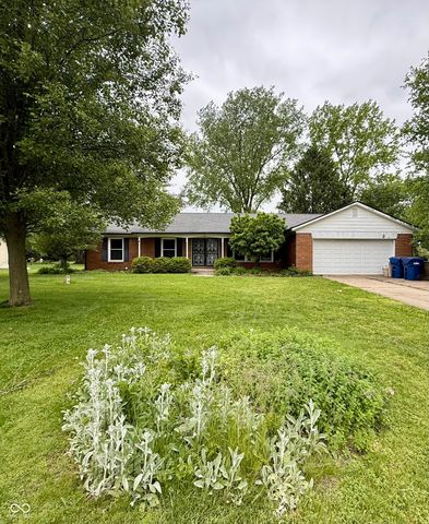 2 Holmes Court, Greenfield, IN 46140