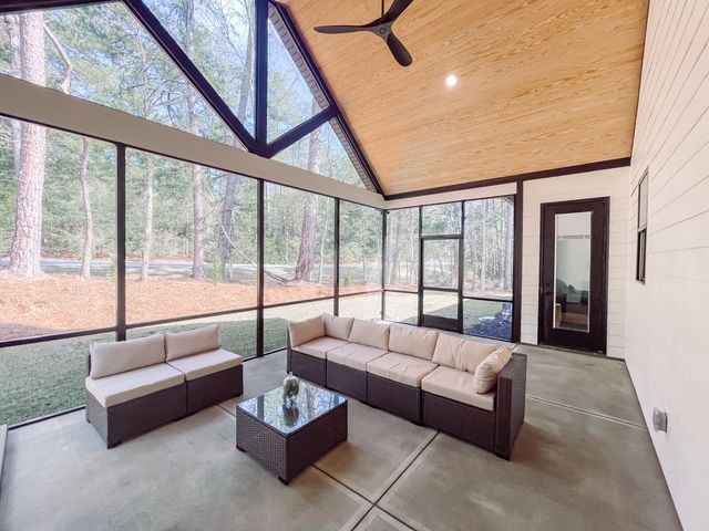 305 Wellington Court, Mc Cormick, SC 29835