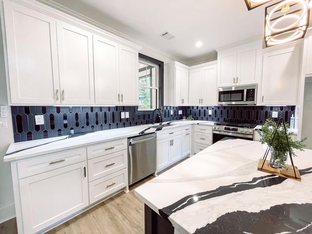 305 Wellington Court, Mc Cormick, SC 29835