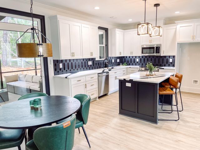 305 Wellington Court, Mc Cormick, SC 29835