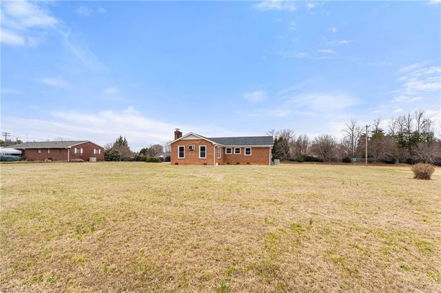 8204 Nc Highway 68, Stokesdale, NC 27357