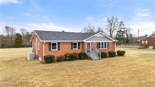 8204 Nc Highway 68, Stokesdale, NC 27357