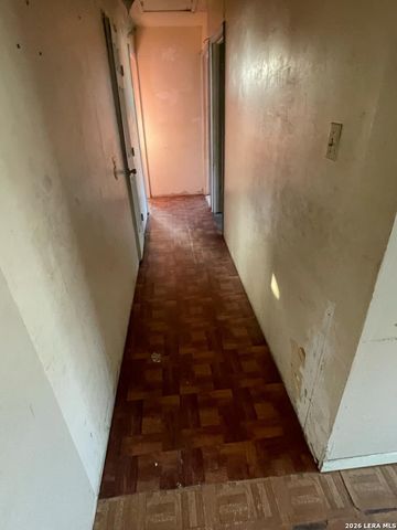 614 Sunglo, San Antonio, TX 78221