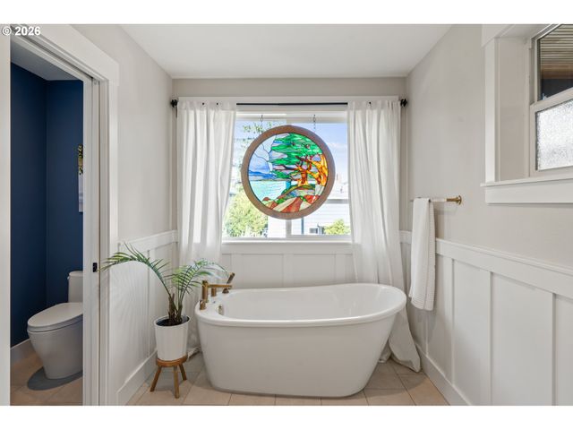 5330 Ne 27TH Ave, Portland, OR 97211