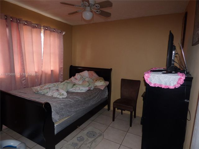 18813 NW 32nd Ave, Miami Gardens, FL 33056