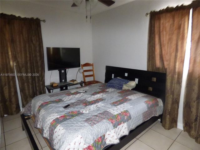 18813 NW 32nd Ave, Miami Gardens, FL 33056