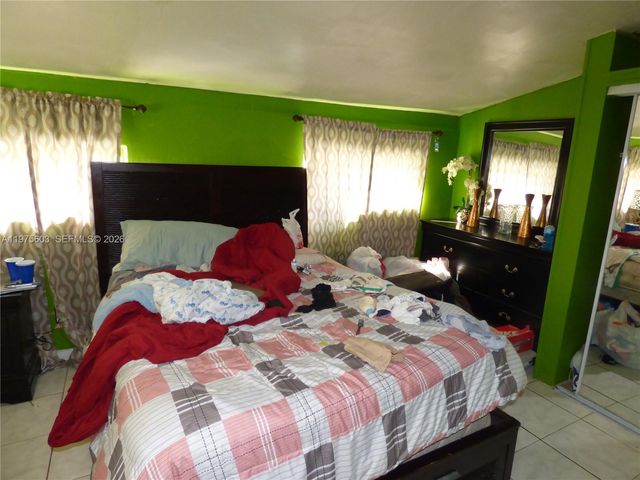 18813 NW 32nd Ave, Miami Gardens, FL 33056